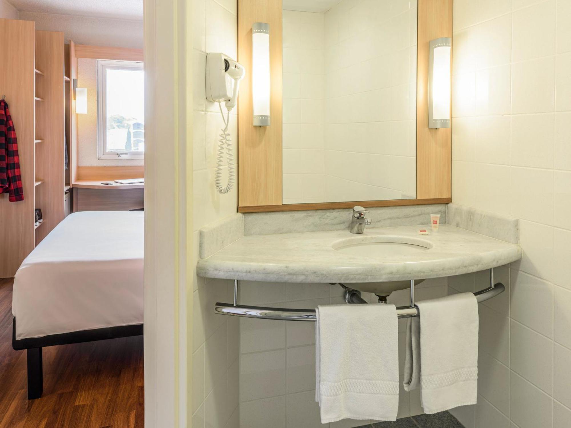 ibis Blumenau Hotel Bagian luar foto