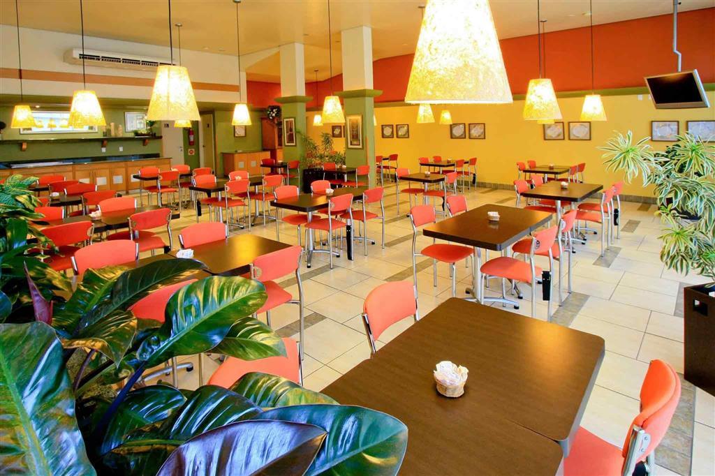 ibis Blumenau Hotel Restoran foto